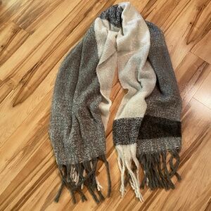 Marcus Alder Shawl Scarf